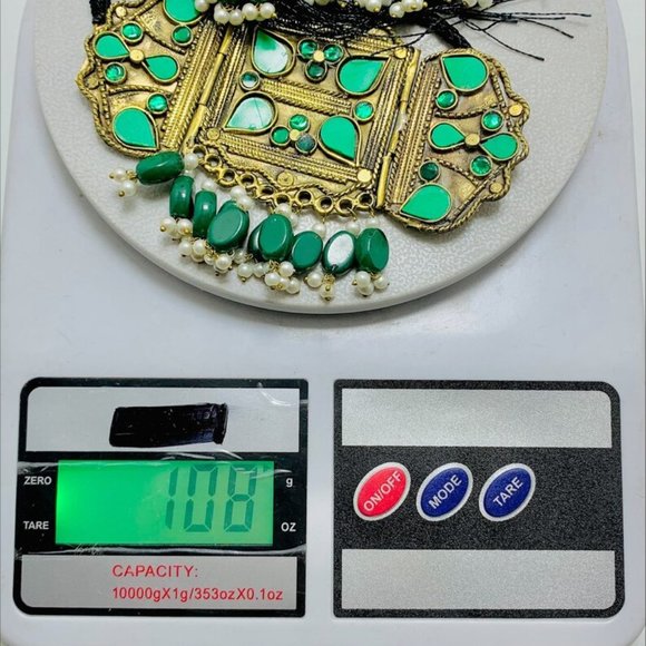 Handmade Jewelry Set, Green Amulet Cum Choker Style Necklace With Earrings - Picture 6 of 7